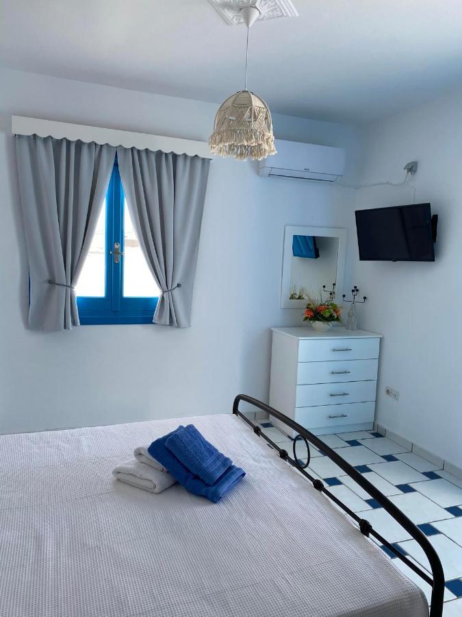 Giavasi Seaside Finiki Apartment Exterior photo