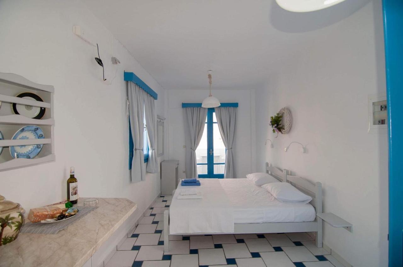 Giavasi Seaside Finiki Apartment Exterior photo