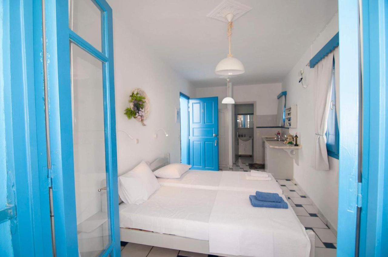 Giavasi Seaside Finiki Apartment Exterior photo