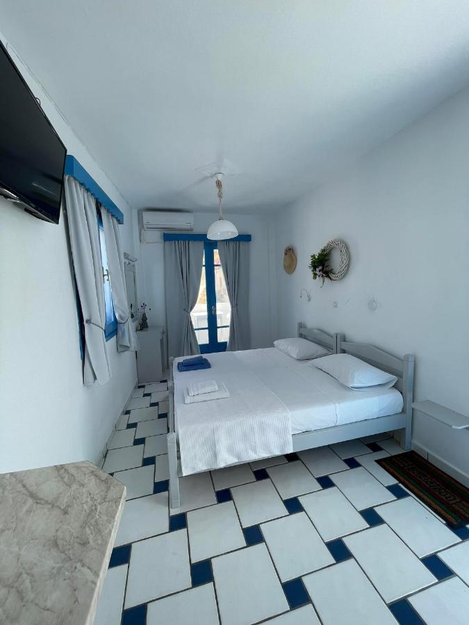 Giavasi Seaside Finiki Apartment Exterior photo