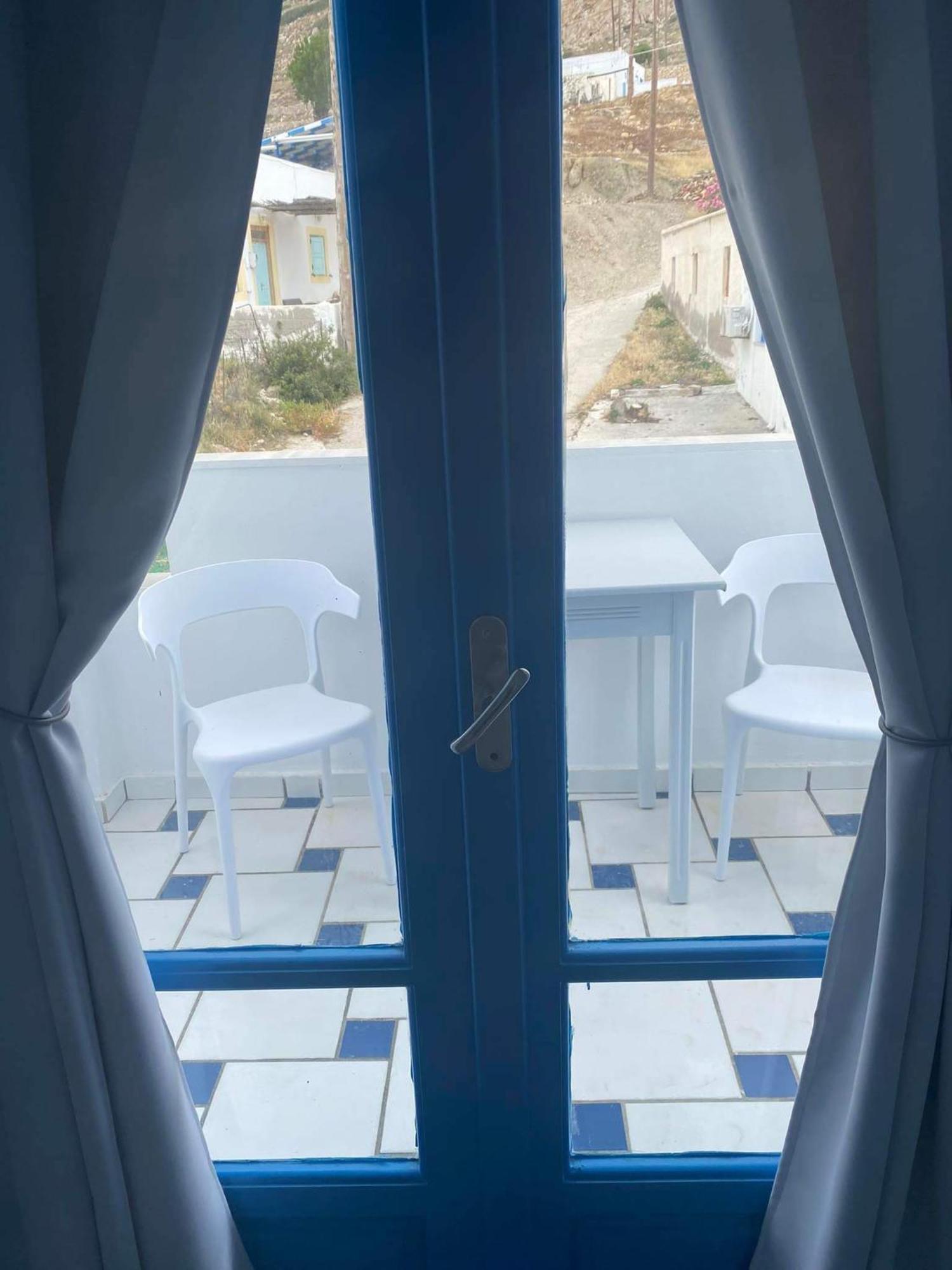 Giavasi Seaside Finiki Apartment Exterior photo