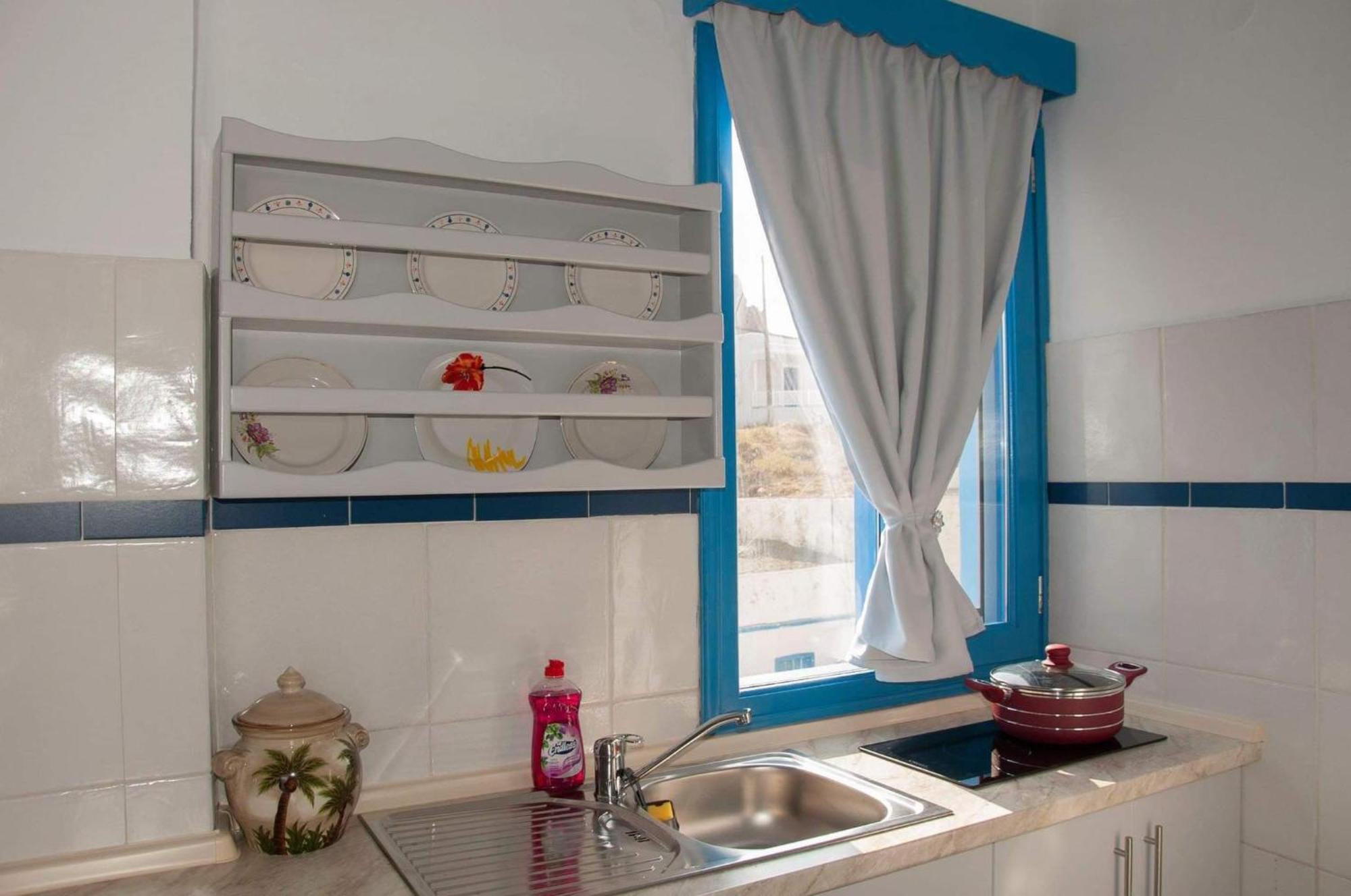 Giavasi Seaside Finiki Apartment Exterior photo